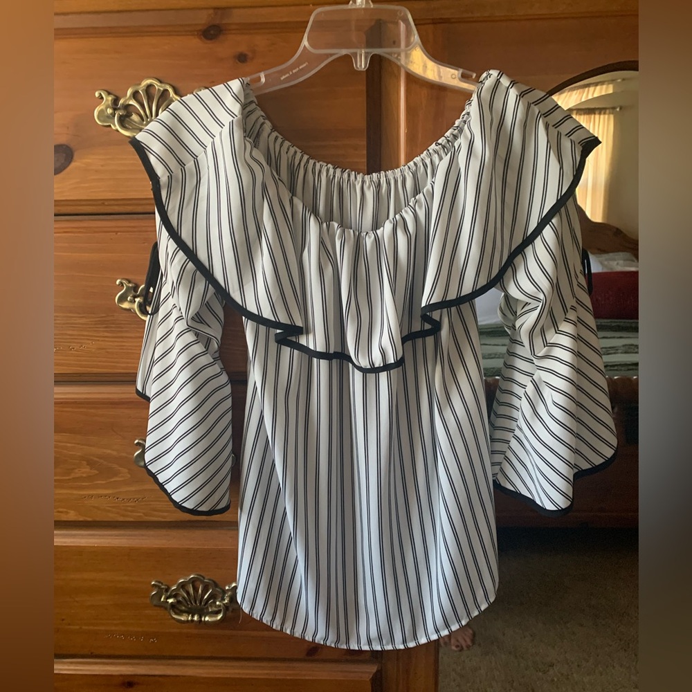 Darling versatile top